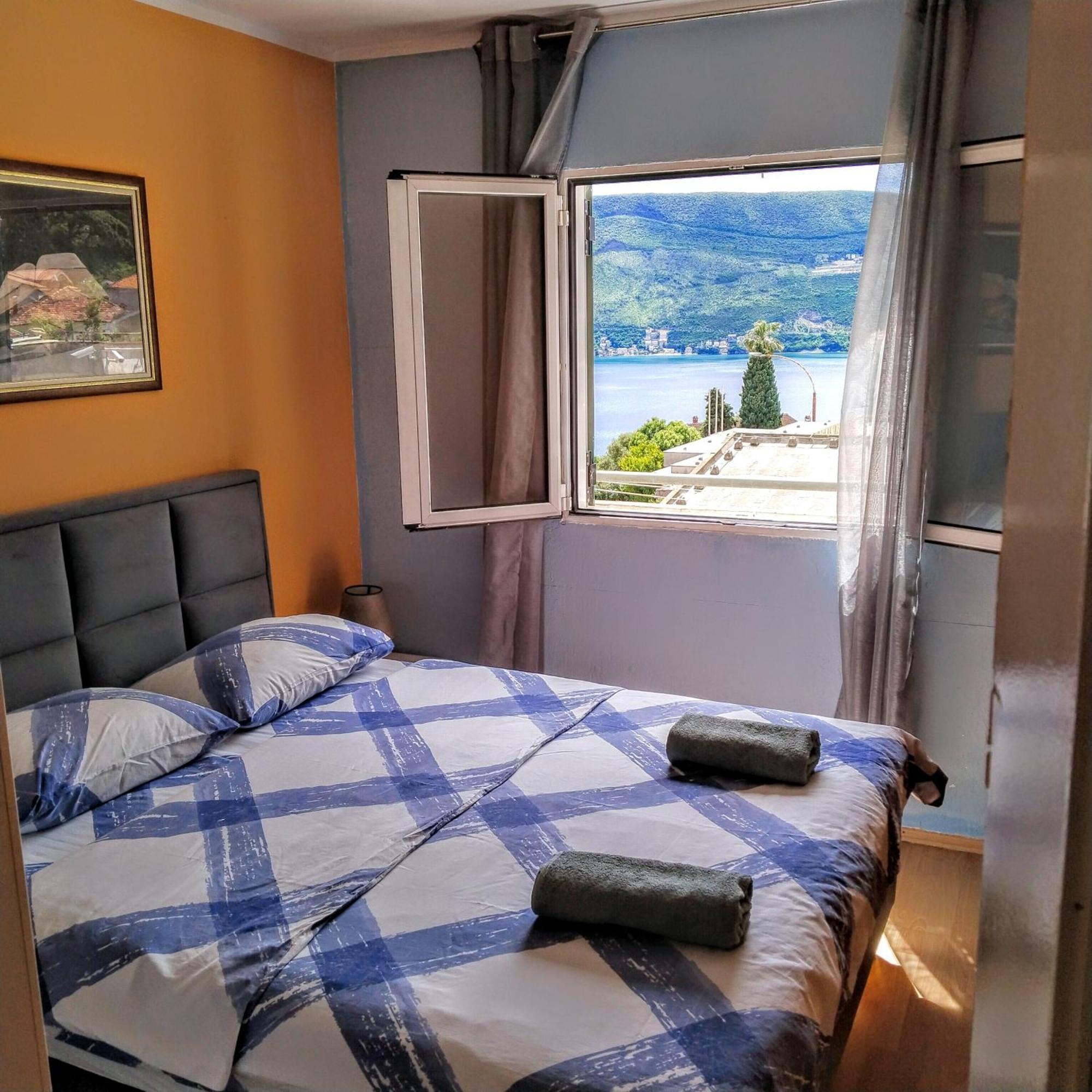 Apartments "Belle Vue" Herceg Novi Exterior photo